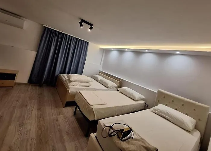 Flowers Apartment *