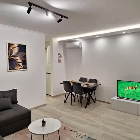 Flowers Apartment