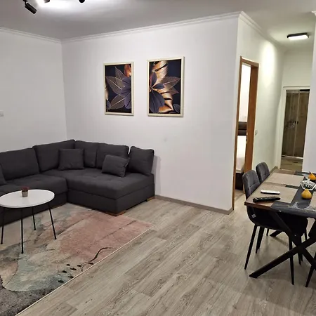 Apartament Flowers *