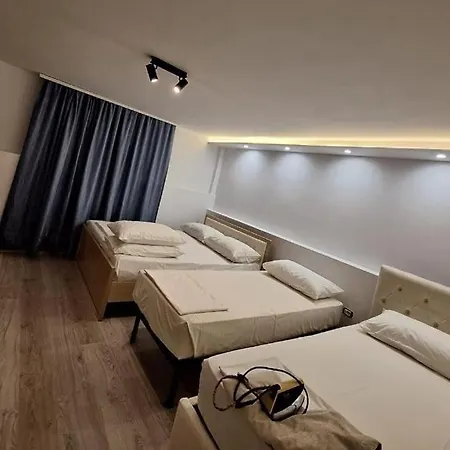 Flowers Apartment *